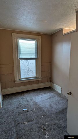 1111 Park Avenue, Omaha, NE 68105