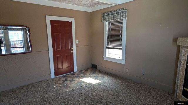 1111 Park Avenue, Omaha, NE 68105