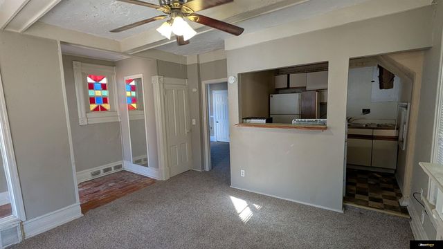 1111 Park Avenue, Omaha, NE 68105