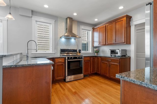 110 Medford St 110, Arlington, MA 02474