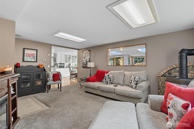 1125 Lattimore Road, Ferndale, WA 98248