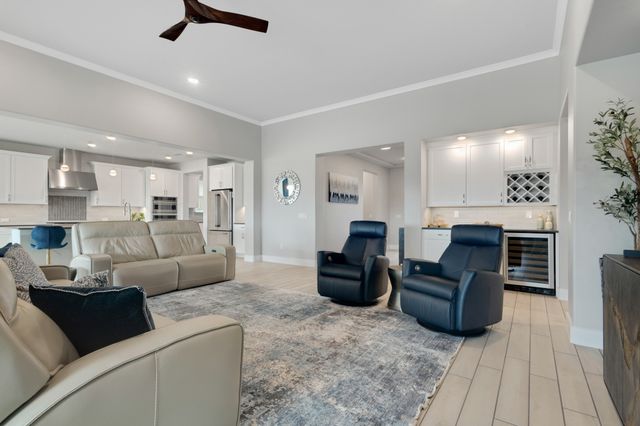 10817 Drinkwater Drive, Denton, TX 76207