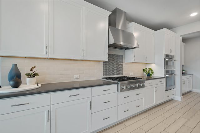 10817 Drinkwater Drive, Denton, TX 76207