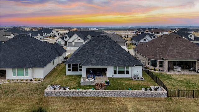 10817 Drinkwater Drive, Denton, TX 76207