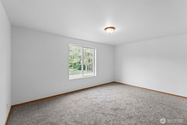 61 Packard Lane, Elma, WA 98541