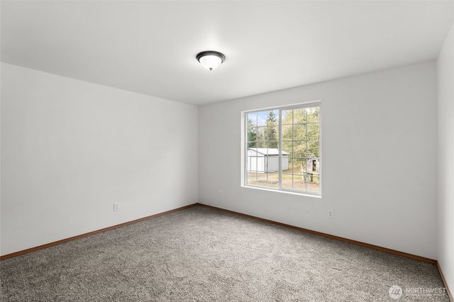 61 Packard Lane, Elma, WA 98541