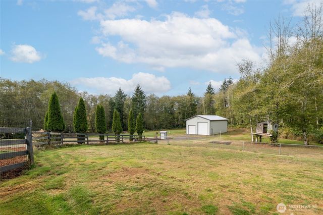 61 Packard Lane, Elma, WA 98541