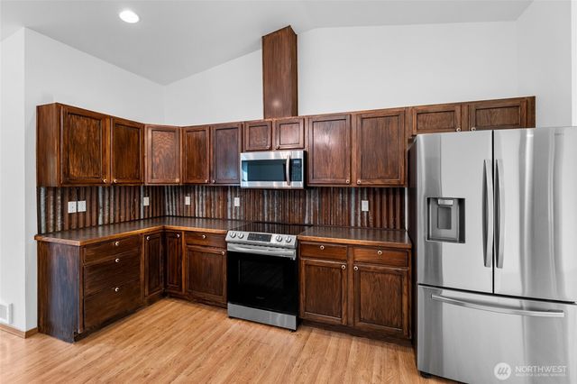 61 Packard Lane, Elma, WA 98541