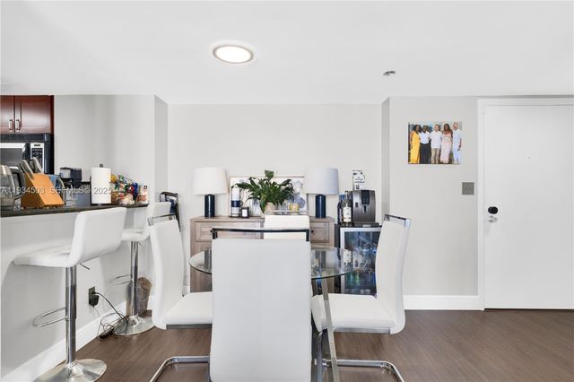 770 Claughton Island Dr 1113, Miami, FL 33131