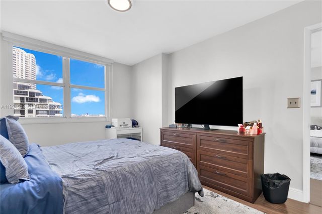 770 Claughton Island Dr 1113, Miami, FL 33131