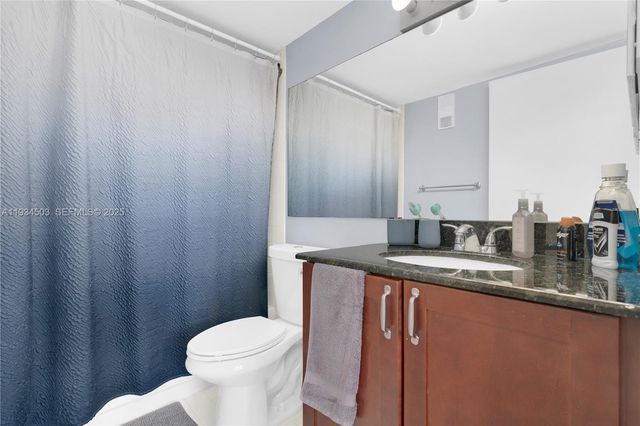 770 Claughton Island Dr 1113, Miami, FL 33131