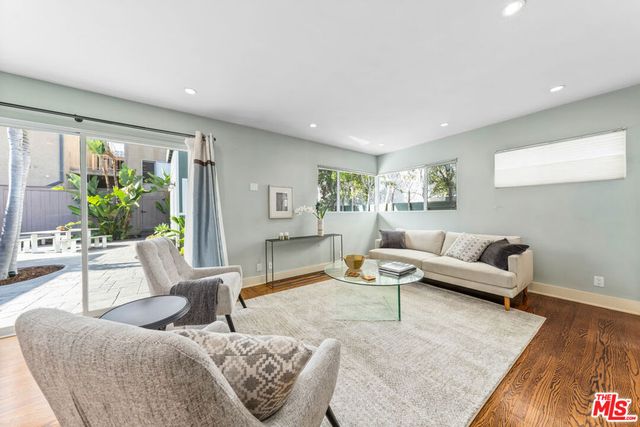 607 Ashland Avenue, Santa Monica, CA 90405