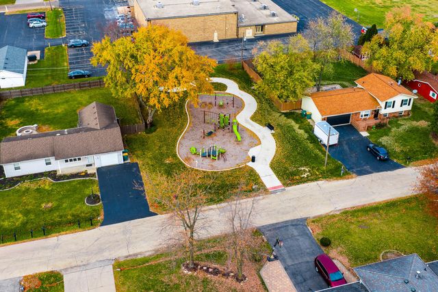 207 Diana Street, Shorewood, IL 60404