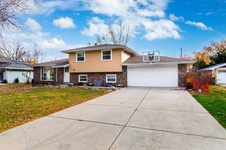 207 Diana Street, Shorewood, IL 60404