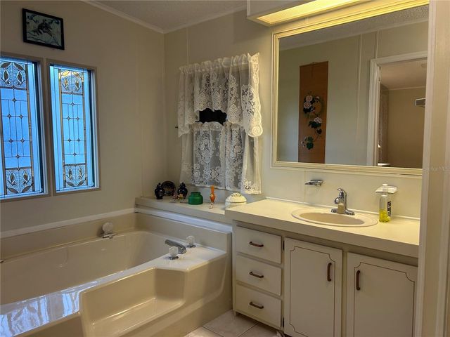 252 RITA BEE AVENUE, Davenport, FL 33897