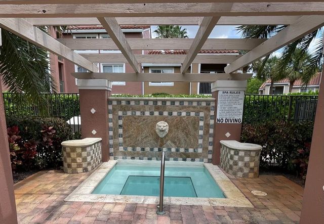 7888 Sonoma Springs Circle 105, Lake Worth, FL 33463