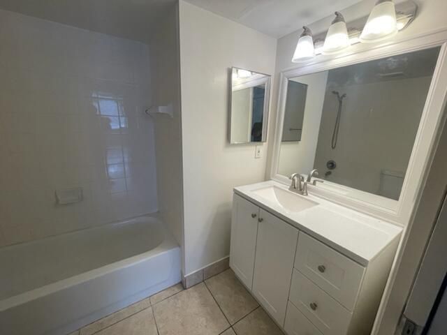 7888 Sonoma Springs Circle 105, Lake Worth, FL 33463