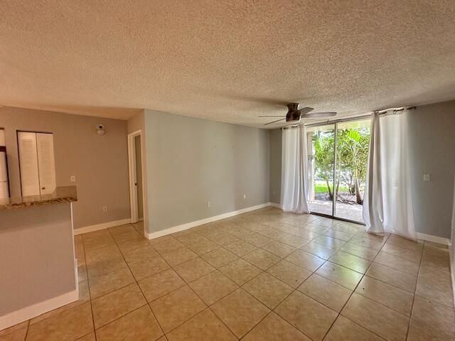 7888 Sonoma Springs Circle 105, Lake Worth, FL 33463