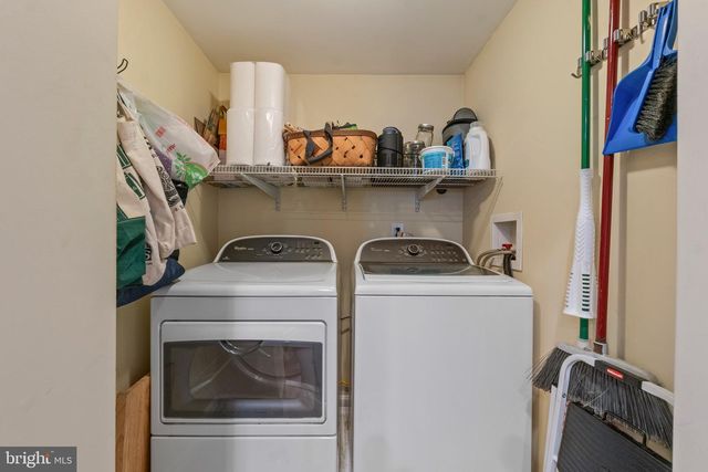 308 E LORRAINE AVE, Baltimore, MD 21218