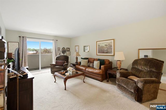 10 Orchard Street 1F, Hackensack, NJ 07601