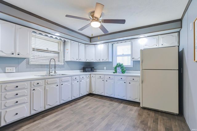 1614 Longley Avenue, South Bend, IN 46628