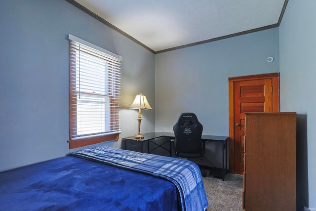 1614 Longley Avenue, South Bend, IN 46628