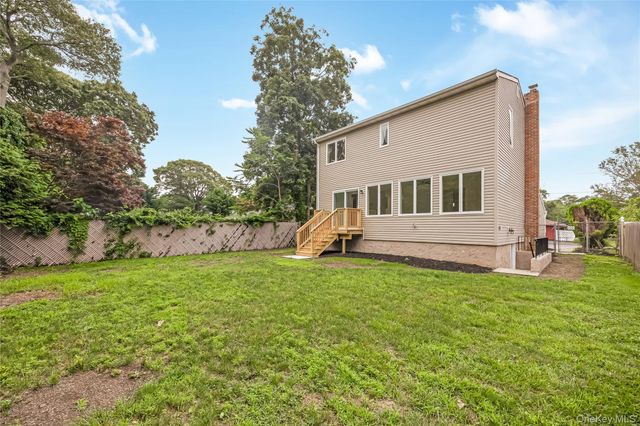 65 Westminster Drive, Shirley, NY 11967