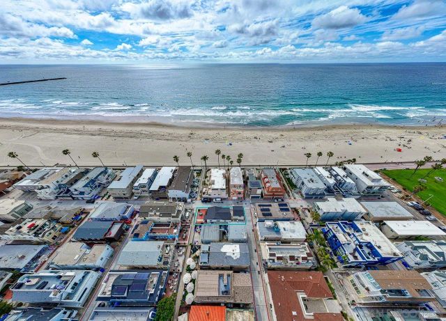 716 Dover, San Diego, CA 92109