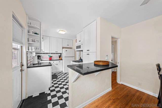 716 Dover, San Diego, CA 92109