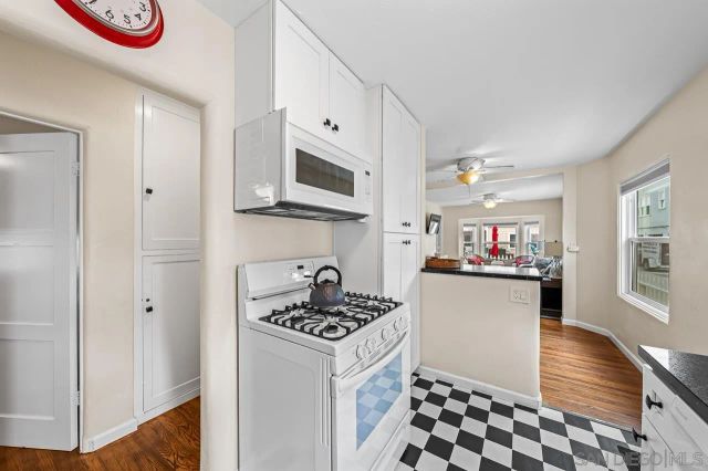 716 Dover, San Diego, CA 92109