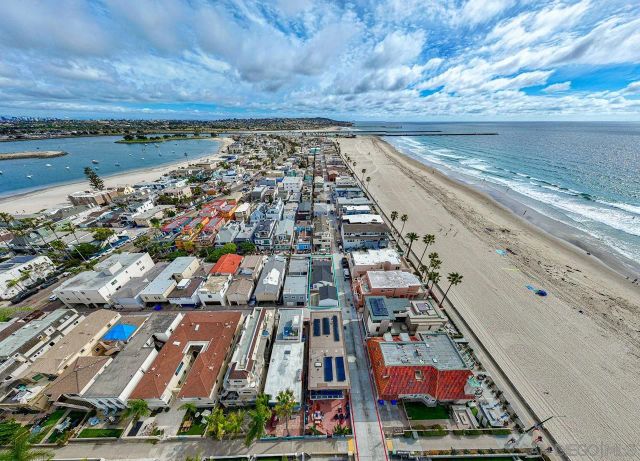 716 Dover, San Diego, CA 92109