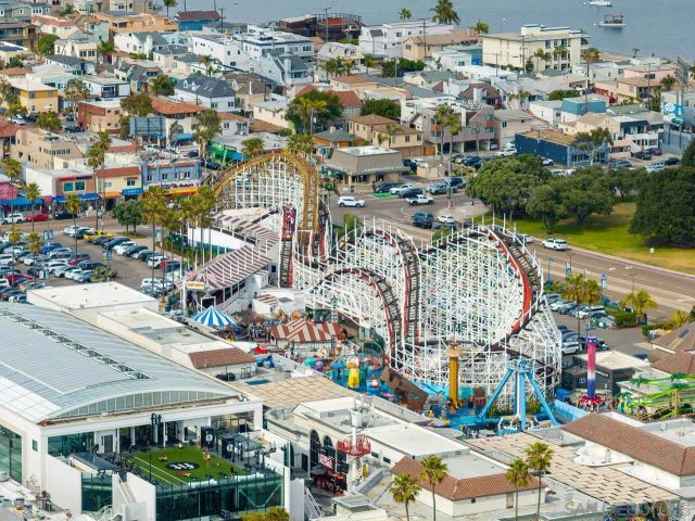 716 Dover, San Diego, CA 92109