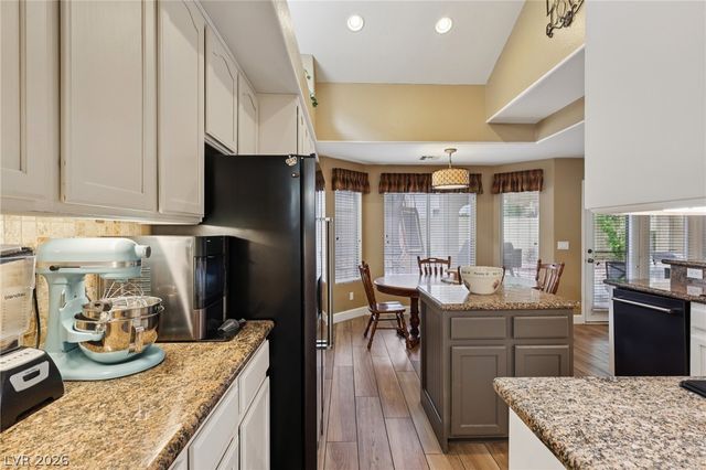 9421 Cedar Heights Avenue, Las Vegas, NV 89134