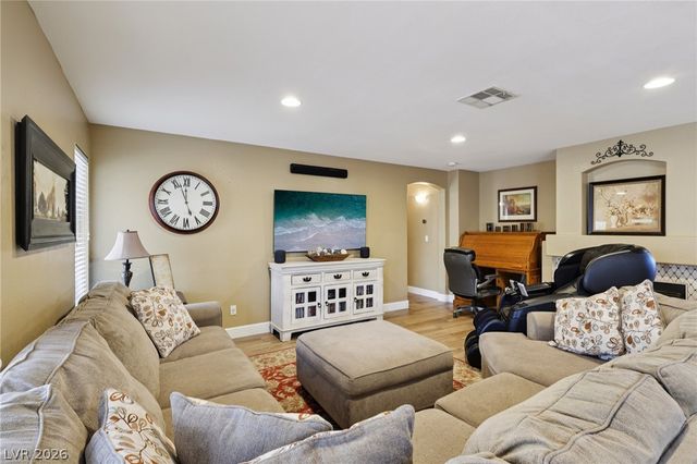 9421 Cedar Heights Avenue, Las Vegas, NV 89134