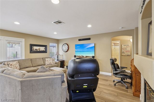 9421 Cedar Heights Avenue, Las Vegas, NV 89134