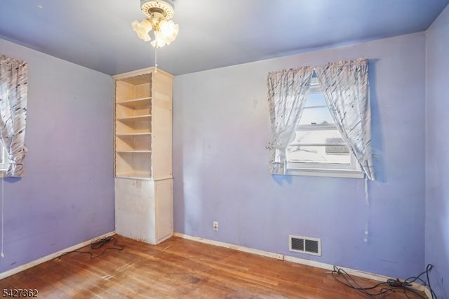 192 Rudolph Ave, Rahway City, NJ 07065