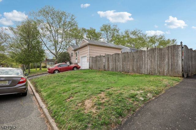 192 Rudolph Ave, Rahway City, NJ 07065