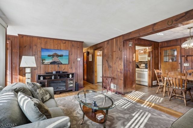 192 Rudolph Ave, Rahway City, NJ 07065