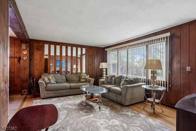 192 Rudolph Ave, Rahway City, NJ 07065