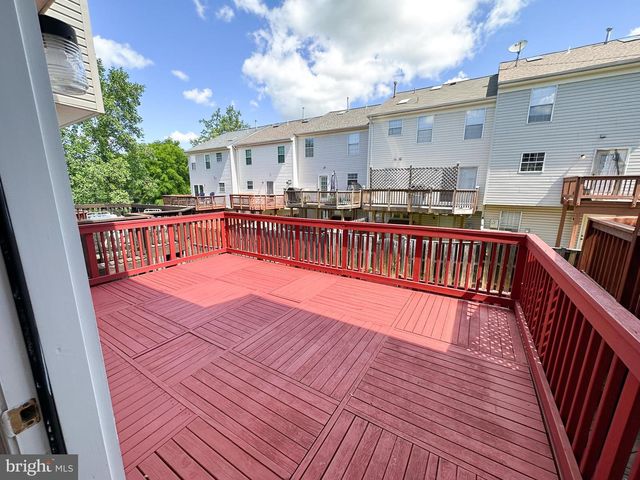 20910 BUTTERWOOD FALLS TER, Sterling, VA 20165