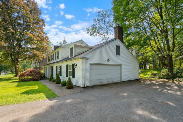 26 Rippingale Road, Pittsford, NY 14534