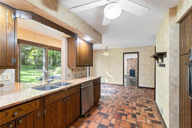 26 Rippingale Road, Pittsford, NY 14534