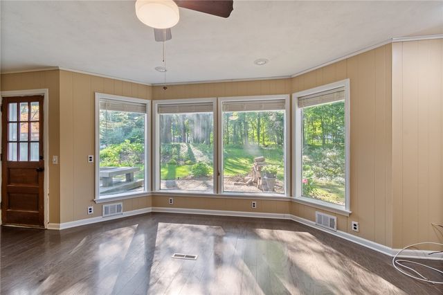26 Rippingale Road, Pittsford, NY 14534