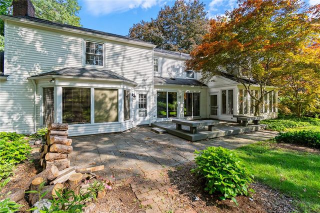 26 Rippingale Road, Pittsford, NY 14534