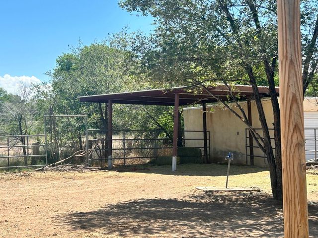 146 Monica Road, Los Lunas, NM 87031