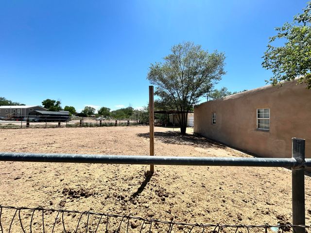146 Monica Road, Los Lunas, NM 87031