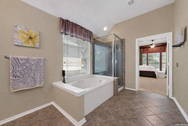 6302 Jade Gln, San Antonio, TX 78249