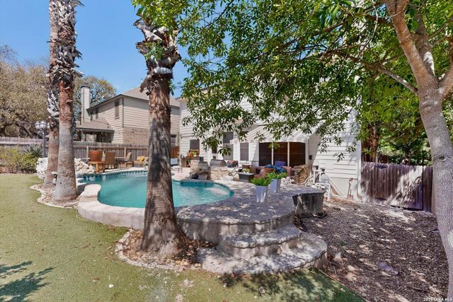6302 Jade Gln, San Antonio, TX 78249