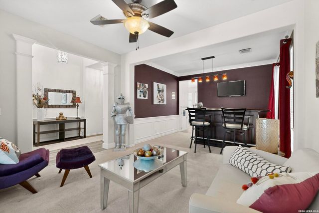 6302 Jade Gln, San Antonio, TX 78249