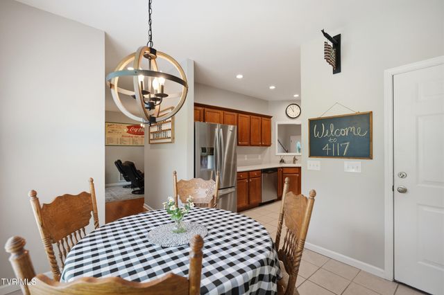 4117 Wolfe Ridge, Johnson City, TN 37601